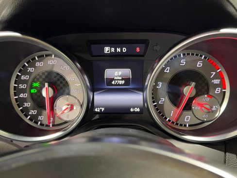 Used 2015 Mercedes-Benz SLK 250 w/ Premium Package image 27