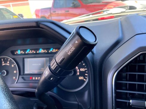 Used 2018 Ford F150 XLT w/ Equipment Group 302A Luxury AWD/4WD image 30