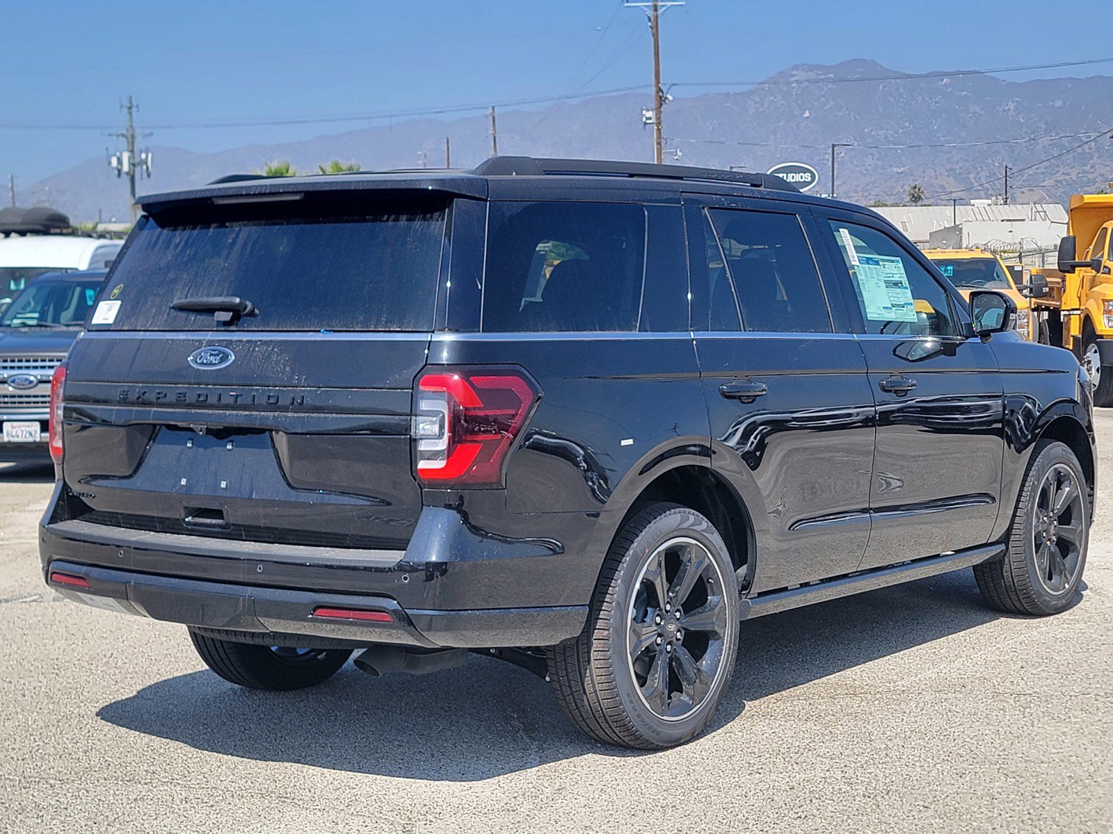 New 2024 Ford Expedition Limited AWD/4WD image 4
