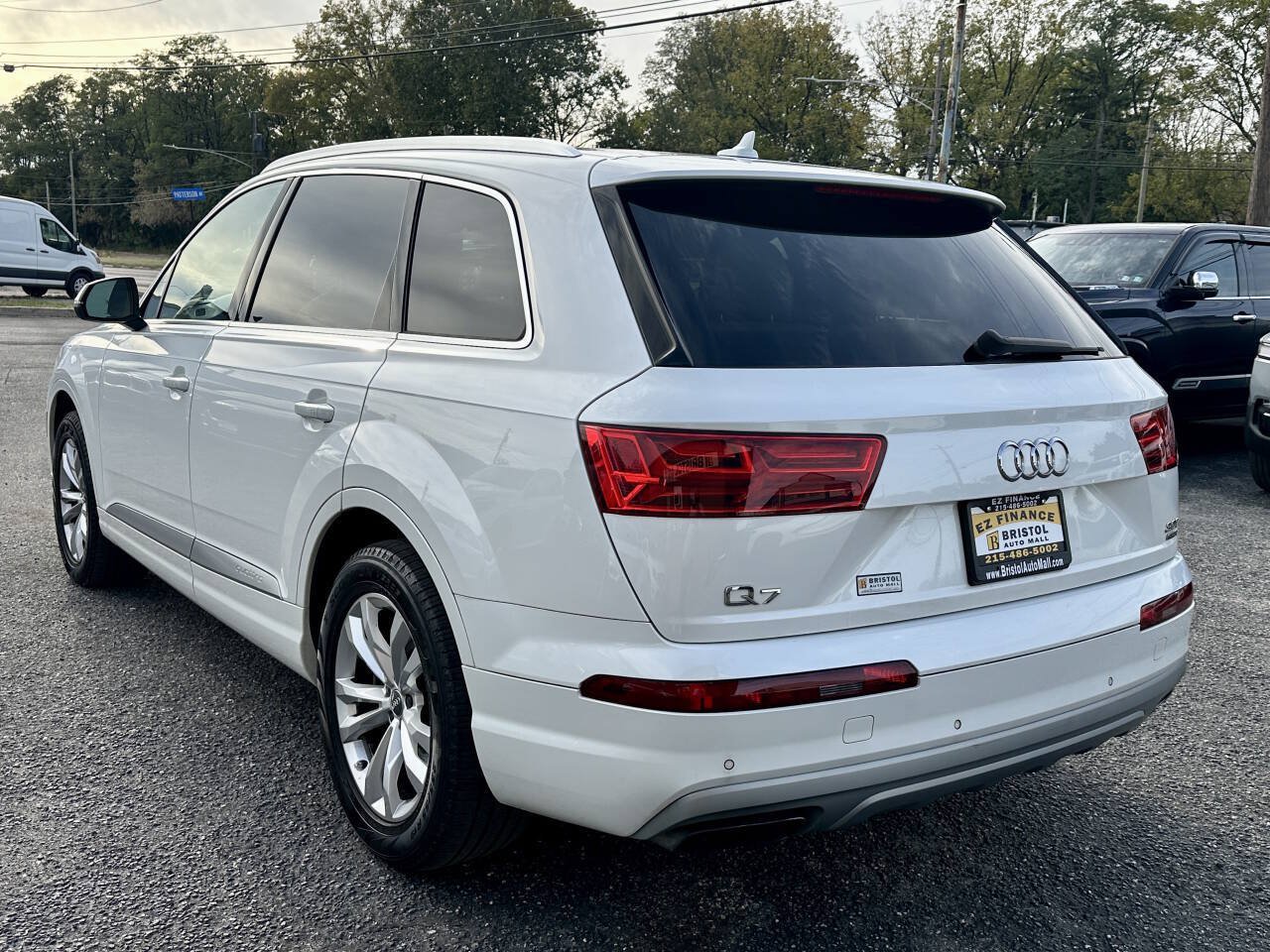 Used 2017 Audi Q7 3.0T Premium Plus AWD/4WD image 5