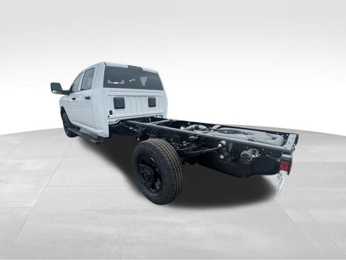 New 2026 RAM 3500 Tradesman image 15