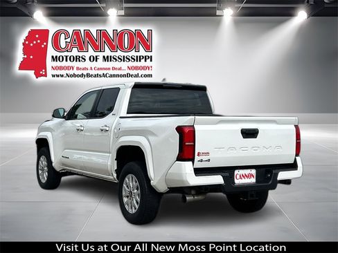 Used 2024 Toyota Tacoma image 3