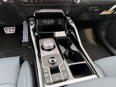 New 2025 Kia Sorento SX Prestige image 11