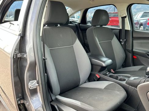 Used 2014 Ford Focus SE image 17