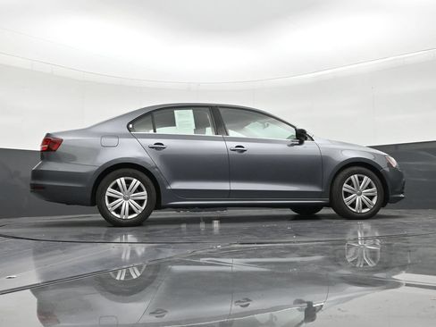 Used 2017 Volkswagen Jetta S FWD image 25