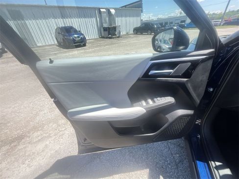 New 2025 Mitsubishi Outlander SE image 13