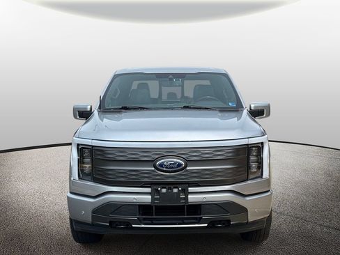 Used 2022 Ford F150 Lightning Lariat w/ Equipment Group 511A High AWD/4WD image 5