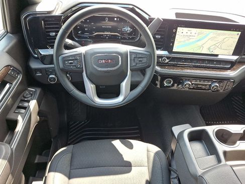 Used 2023 GMC Sierra 1500 SLE AWD/4WD image 11