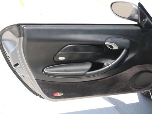 Used 2002 Porsche Boxster RWD image 27