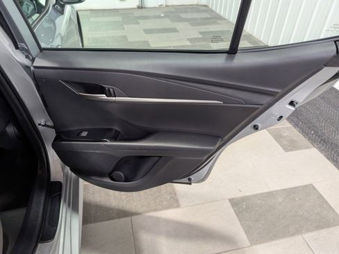 Used 2025 Toyota Camry LE image 24