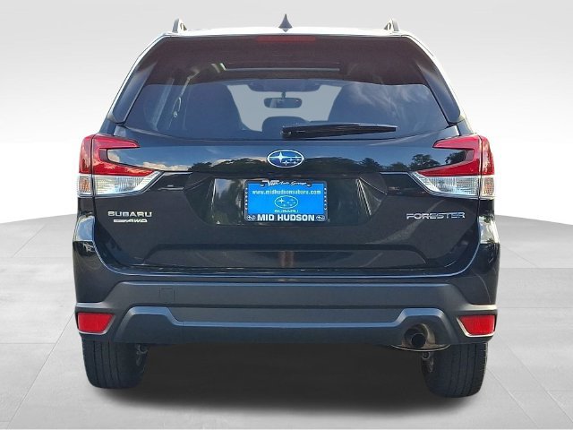 Used 2023 Subaru Forester Premium AWD/4WD image 5