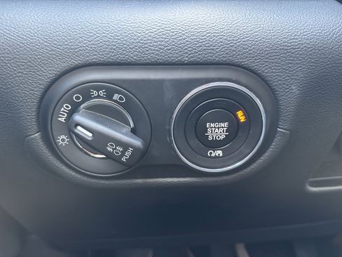 Used 2018 Maserati Levante S image 5