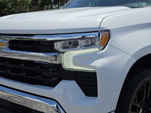 Certified 2023 Chevrolet Silverado 1500 LT AWD/4WD image 13