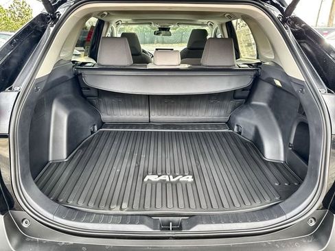 New 2025 Toyota RAV4 XLE image 33