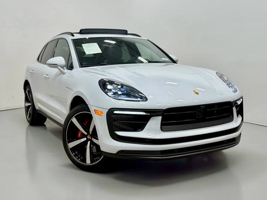 Used 2024 Porsche Macan S AWD/4WD image 3