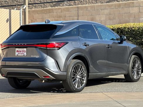 Used 2024 Lexus RX 450h AWD w/ Convenience Package image 4