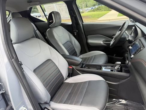 Used 2023 Nissan Kicks SR w/ SR Premium Package FWD image 33