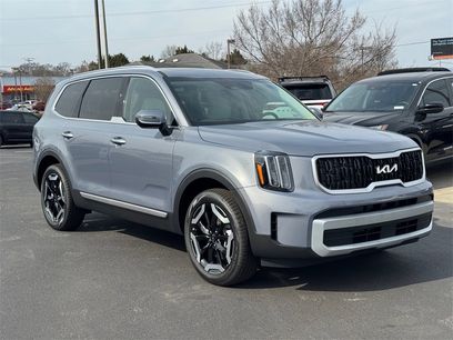 New 2025 Kia Telluride EX w/ EX Captain's Chair Package