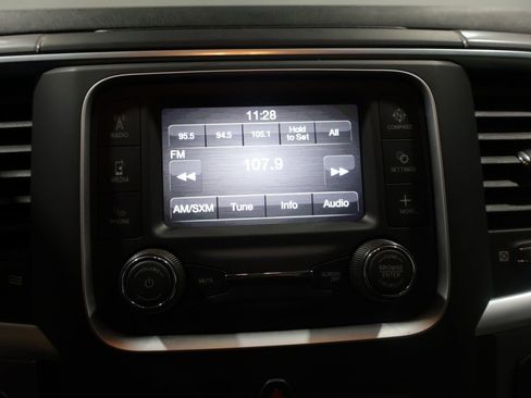 Used 2023 RAM 1500 Classic SLT image 24