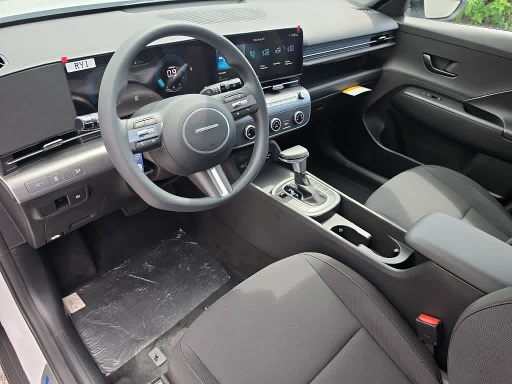 New 2027 Hyundai Kona SE FWD image 15