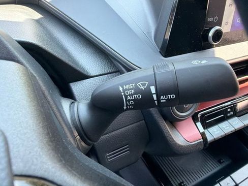 Used 2024 Toyota Prius Prime FWD image 23