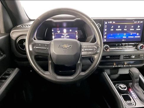 Used 2023 Chevrolet Colorado Trail Boss w/ Technology Package AWD/4WD image 8