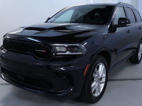 Used 2024 Dodge Durango GT AWD/4WD image 3