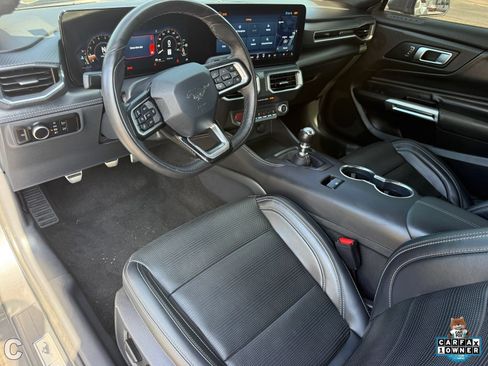 Used 2025 Ford Mustang GT Premium RWD image 11