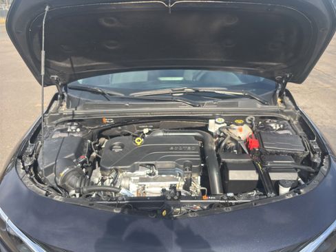 Used 2023 Chevrolet Malibu LT image 9