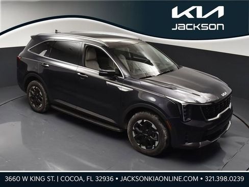 Used 2025 Kia Sorento S w/ Panoramic Sunroof Package image 1