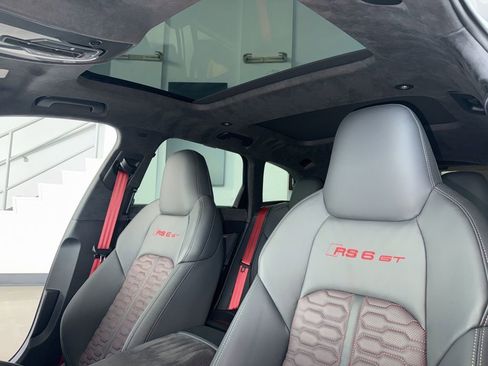 Used 2025 Audi RS 6 performance image 15