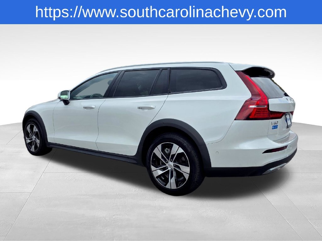 Used 2025 Volvo V60 B5 Cross Country Plus AWD/4WD image 39