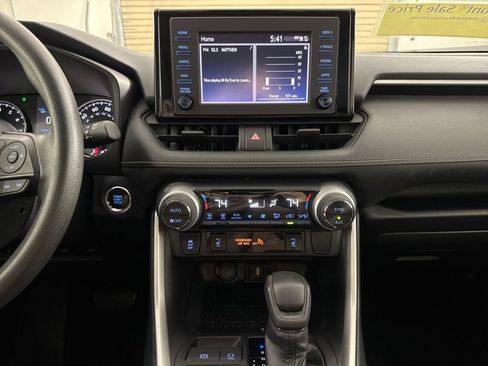 Used 2019 Toyota RAV4 XLE w/ Convenience Package image 15