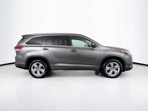Used 2017 Toyota Highlander Limited FWD image 11