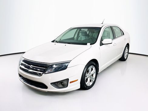 Used 2012 Ford Fusion SE image 3