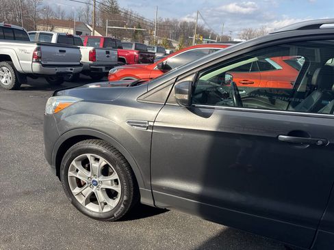 Used 2015 Ford Escape Titanium image 4