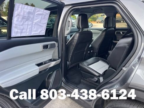 Used 2023 Ford Explorer XLT w/ Equipment Group 202A RWD image 10