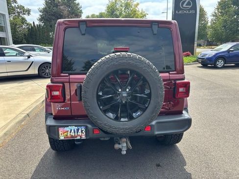 Used 2021 Jeep Wrangler Unlimited Sahara w/ Cold Weather Group AWD/4WD image 6