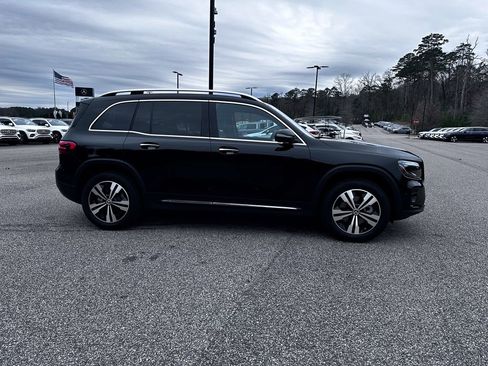Used 2025 Mercedes-Benz GLB 250 4MATIC image 13