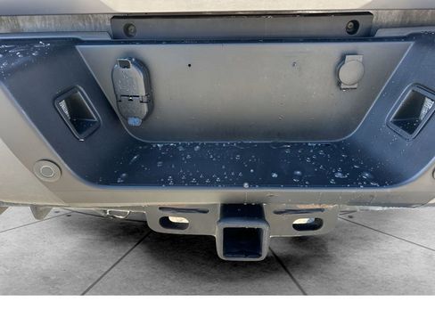 Used 2022 Ford F250 Lariat w/ Black Appearance Package image 31