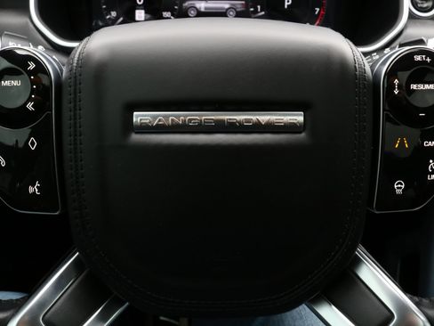 Used 2019 Land Rover Range Rover HSE image 29