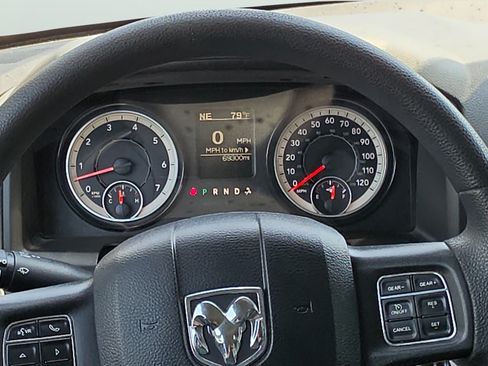 Used 2019 RAM 1500 Classic SLT AWD/4WD image 11