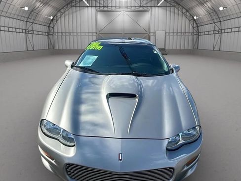 Used 2002 Chevrolet Camaro Z28 w/ SS Performance/Appearance Pkg image 8