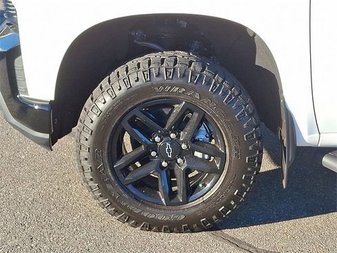 Used 2022 Chevrolet Silverado 1500 Custom Trail Boss w/ Safety Confidence Package image 8