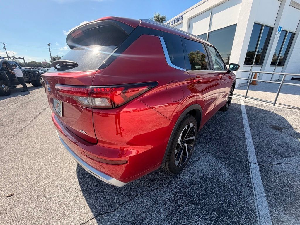 Used 2023 Mitsubishi Outlander SEL FWD image 18