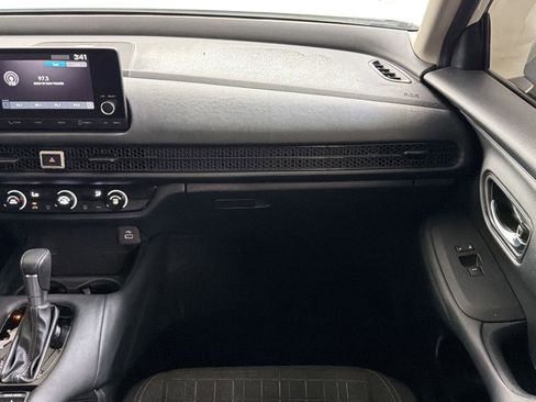 Certified 2024 Honda HR-V LX image 27