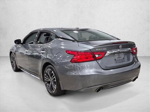 Used 2017 Nissan Maxima 3.5 SV w/ Dynamic Package FWD image 8