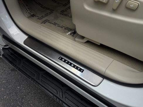 Used 2015 INFINITI QX80 4WD w/ 22" Wheel Package image 15