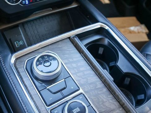 Used 2021 Ford Expedition Platinum image 30