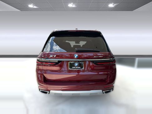 Used 2024 BMW X7 xDrive40i AWD/4WD image 10
